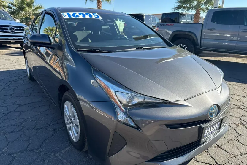 2017 Toyota Prius Two photo 1
