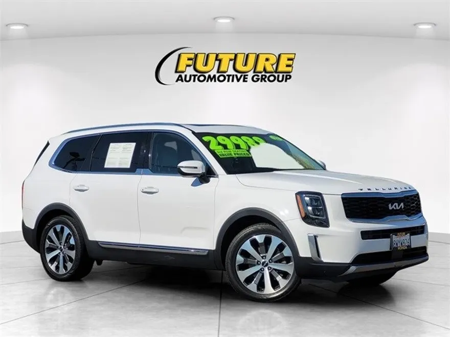 2022 Kia Telluride EX photo 1