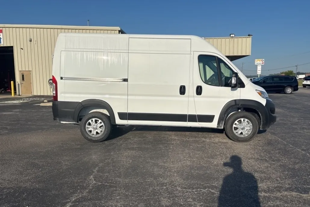 2025 Ram ProMaster 1500 SLT Cargo Van High Roof photo 1