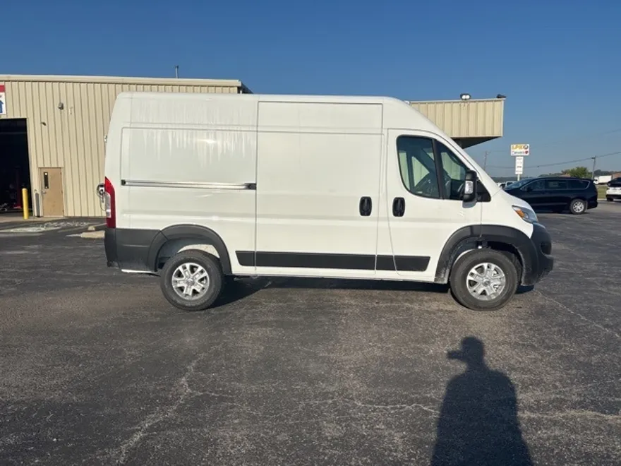 2025 Ram ProMaster 1500 SLT Cargo Van High Roof photo 1