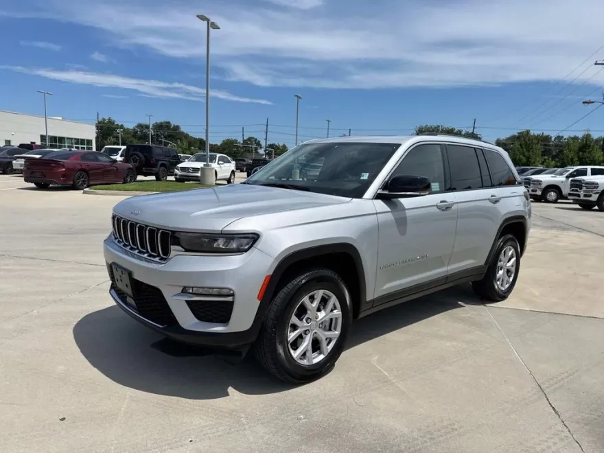 2022 Jeep Grand Cherokee Limited photo 1