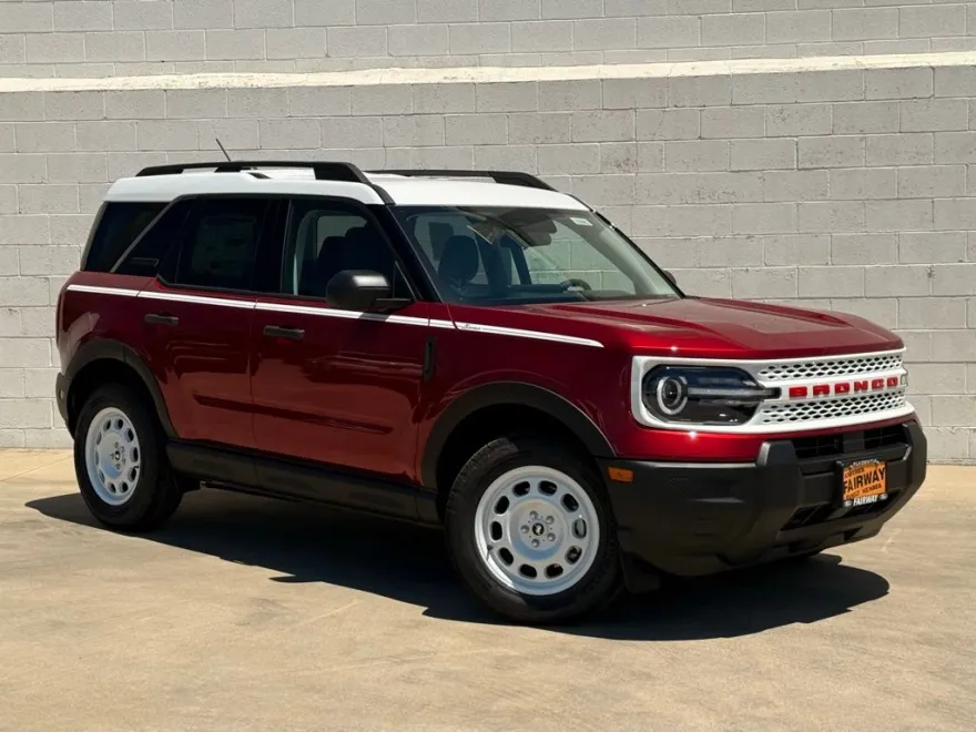 2025 Ford Bronco Sport Heritage photo 1