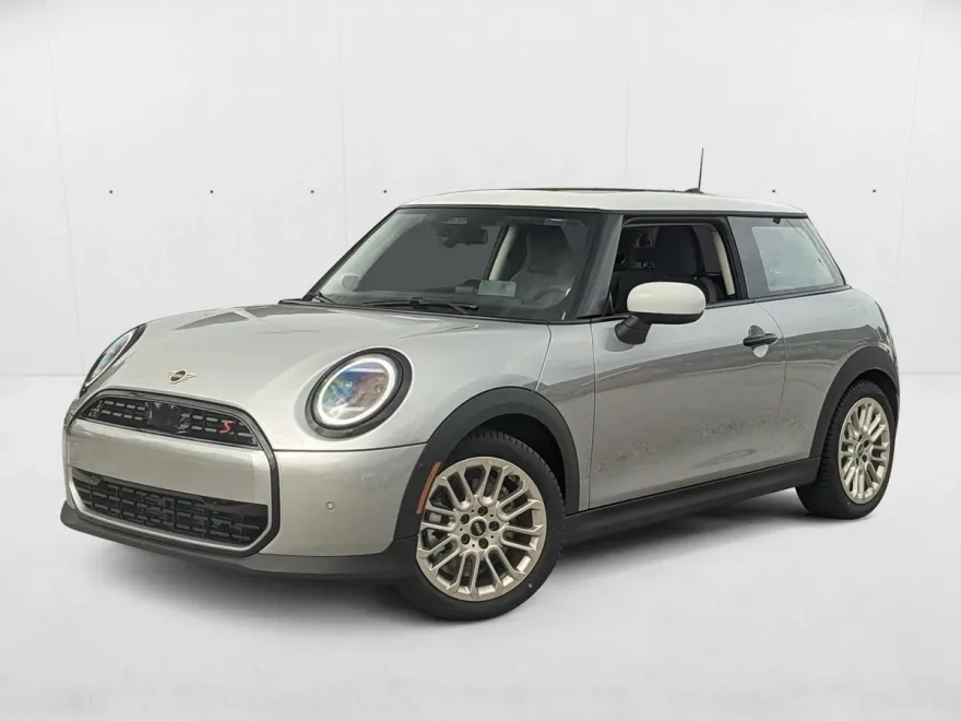 2025 Mini Cooper 2 Door Hardtop Signature photo 1