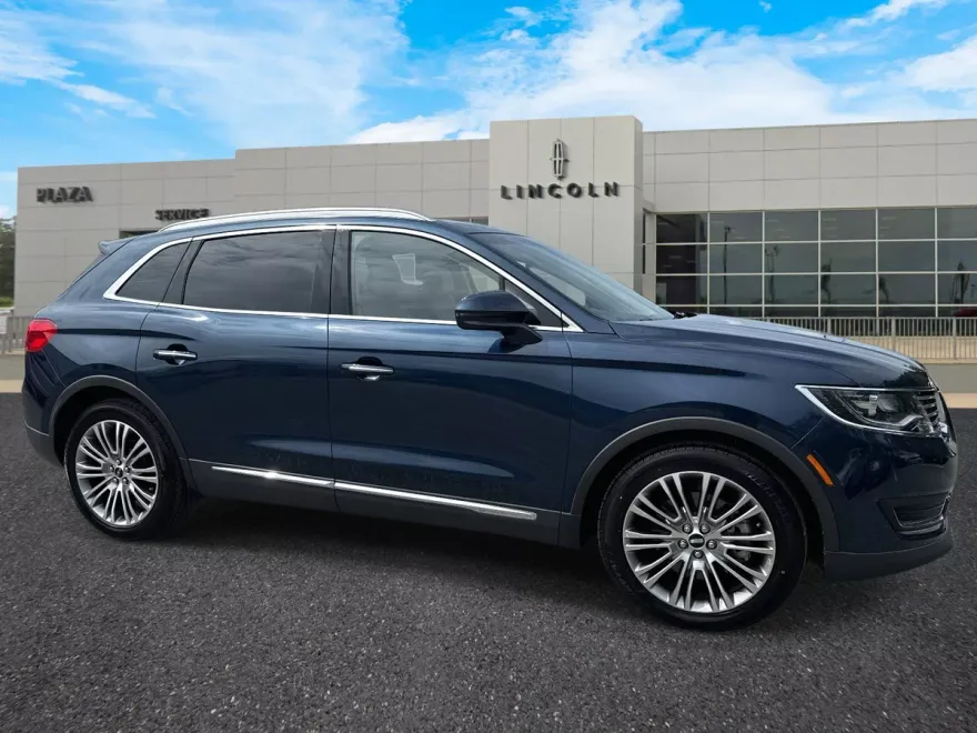 2017 Lincoln MKX Reserve photo 1