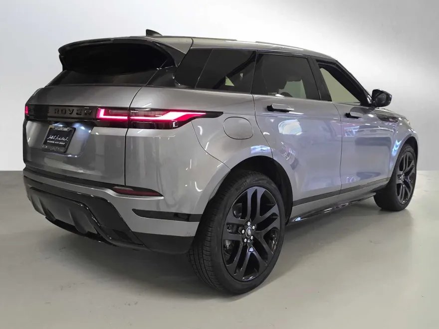 2024 Land Rover Range Rover Evoque Dynamic SE photo 1