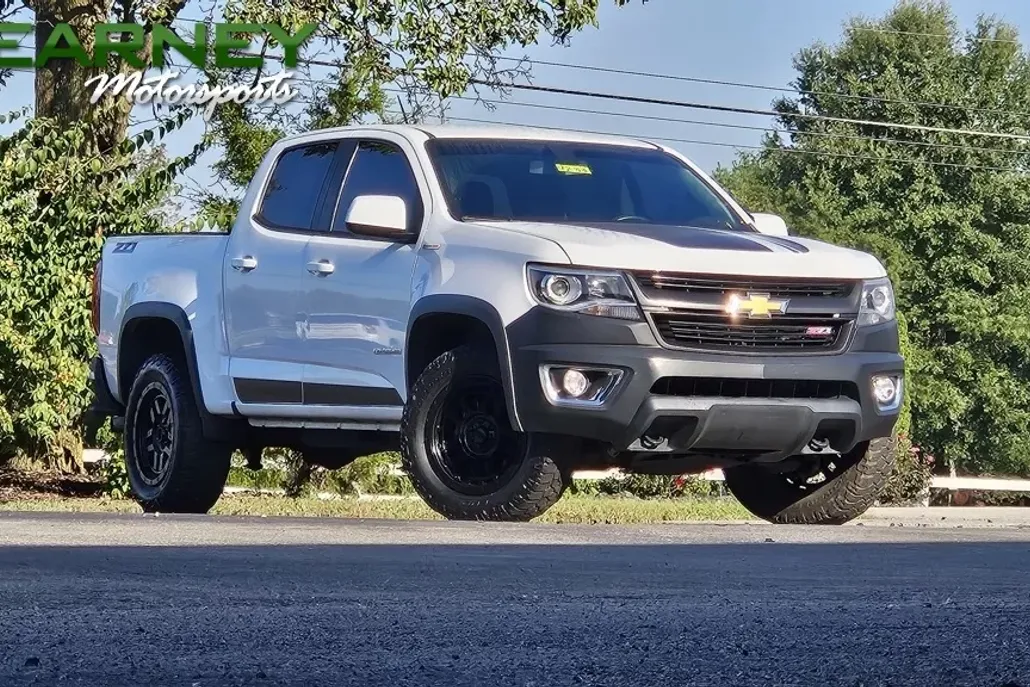 2017 Chevrolet Colorado Z71 photo 1