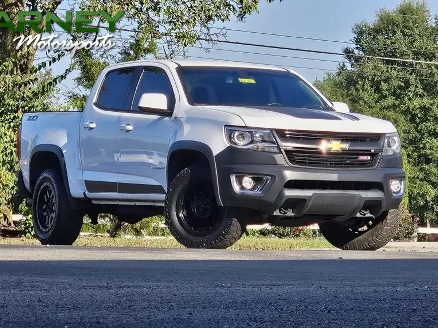 2017 Chevrolet Colorado Z71 photo 1