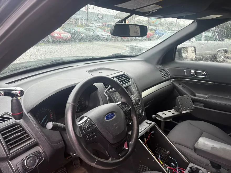 2017 Ford Explorer photo 1