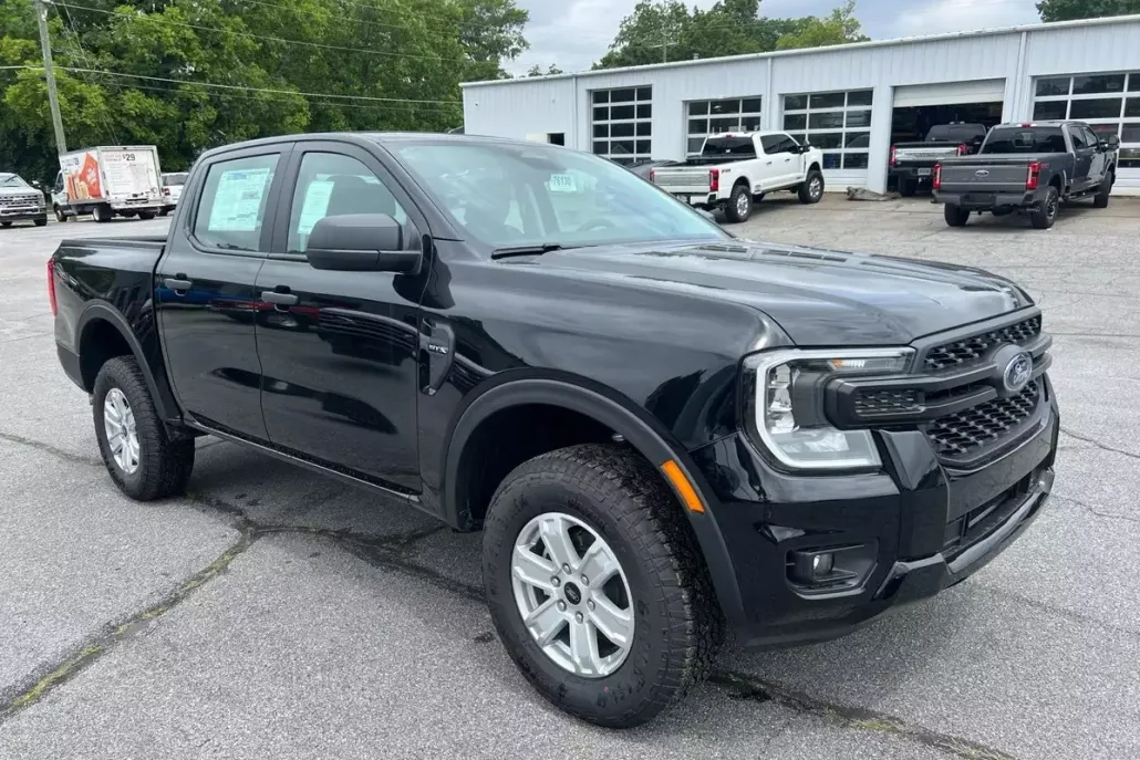 2025 Ford Ranger XL photo 1