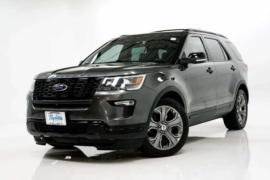 2018 Ford Explorer Sport photo 1