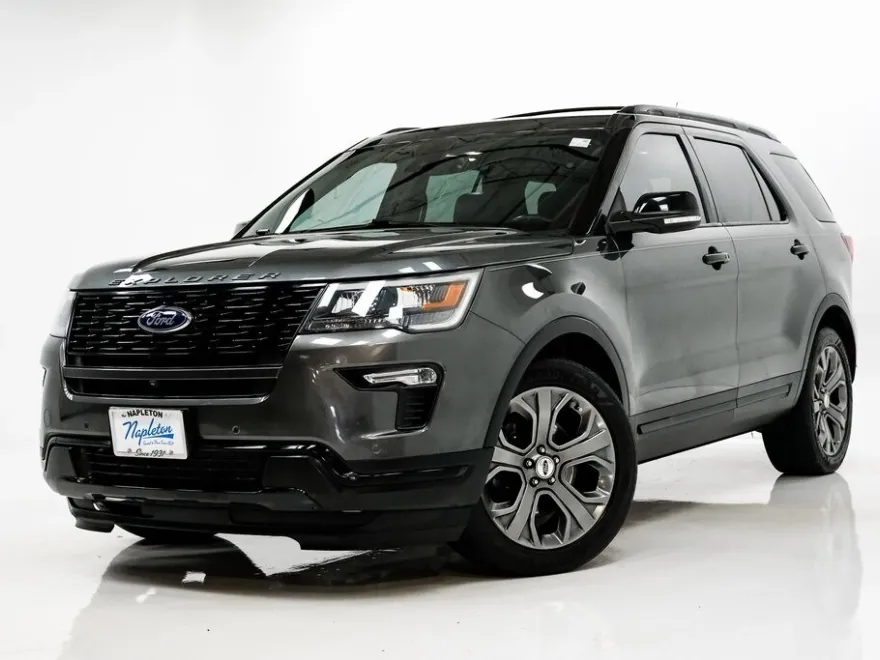 2018 Ford Explorer Sport photo 1