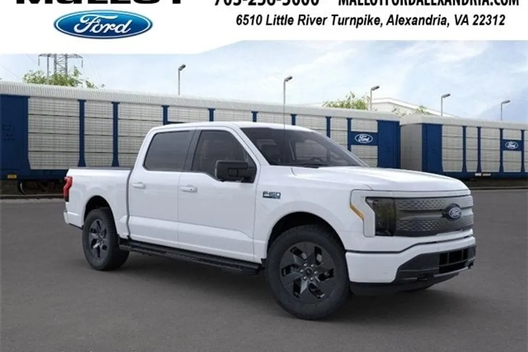 2025 Ford F-150 Lightning photo 1