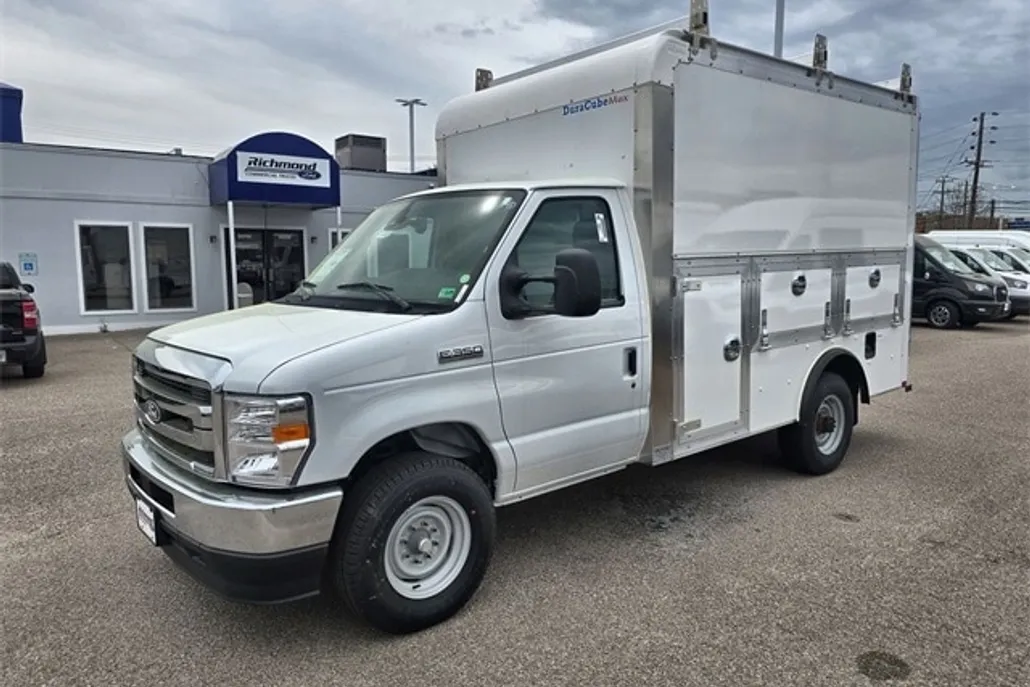 2026 Ford E-350 Base photo 1
