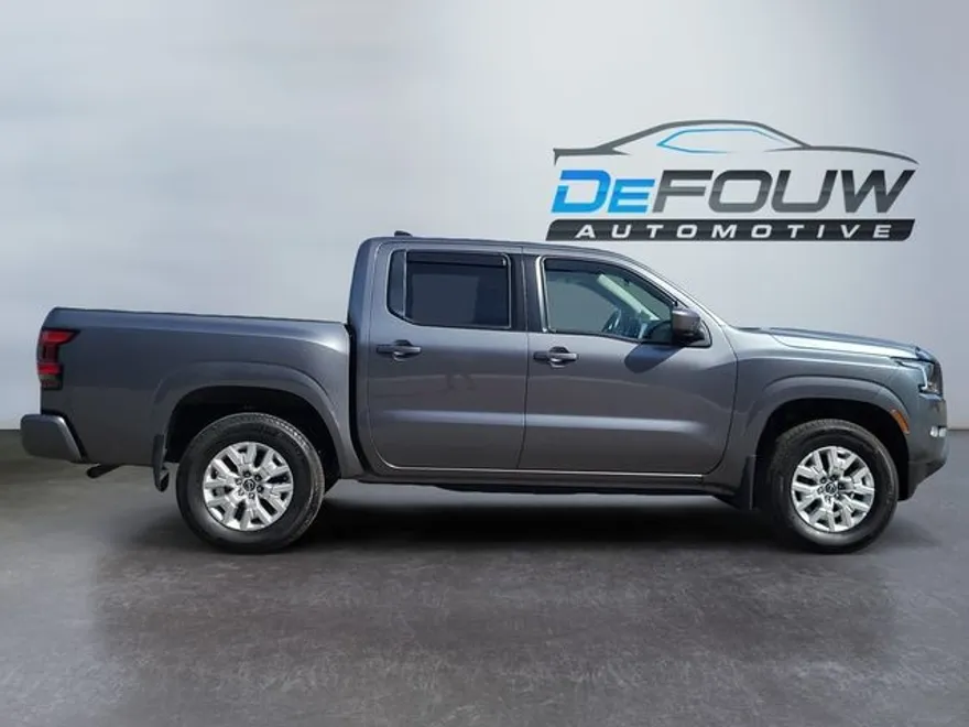 2023 Nissan Frontier SV photo 1
