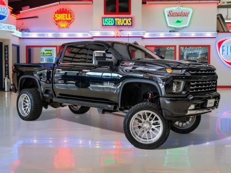 2021 Chevrolet Silverado 2500HD High Country photo 1
