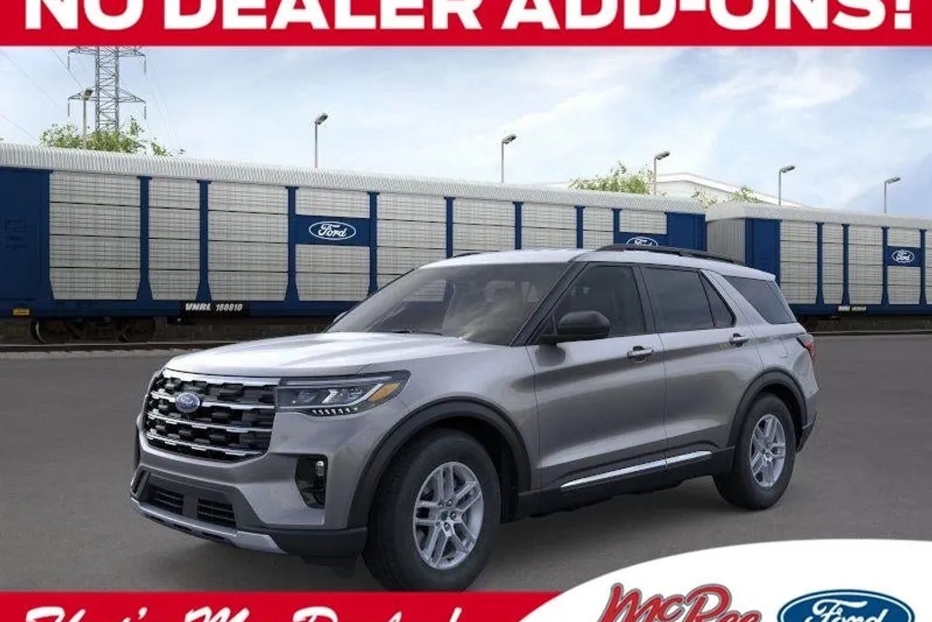 2025 Ford Explorer photo 1