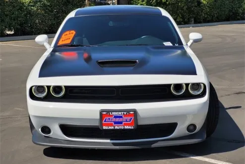 2022 Dodge Challenger GT photo 3