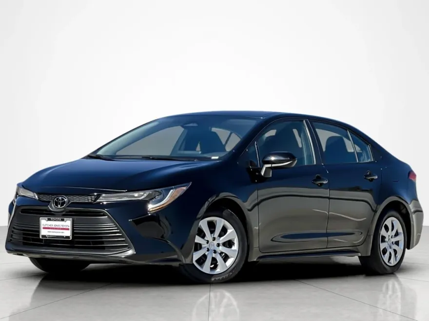 2024 Toyota Corolla LE photo 1