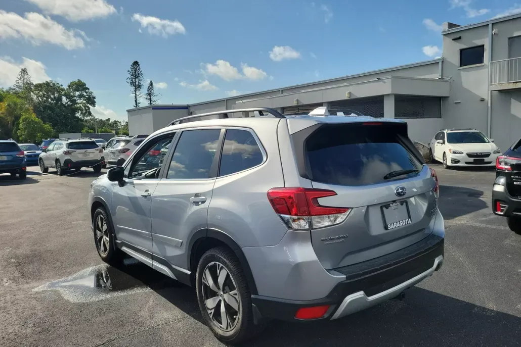 2020 Subaru Forester Touring photo 1