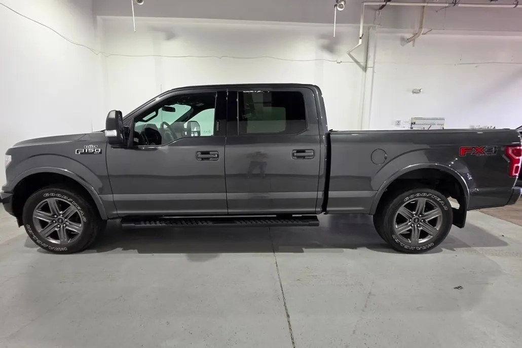2020 Ford F-150 XLT FX4 photo 1