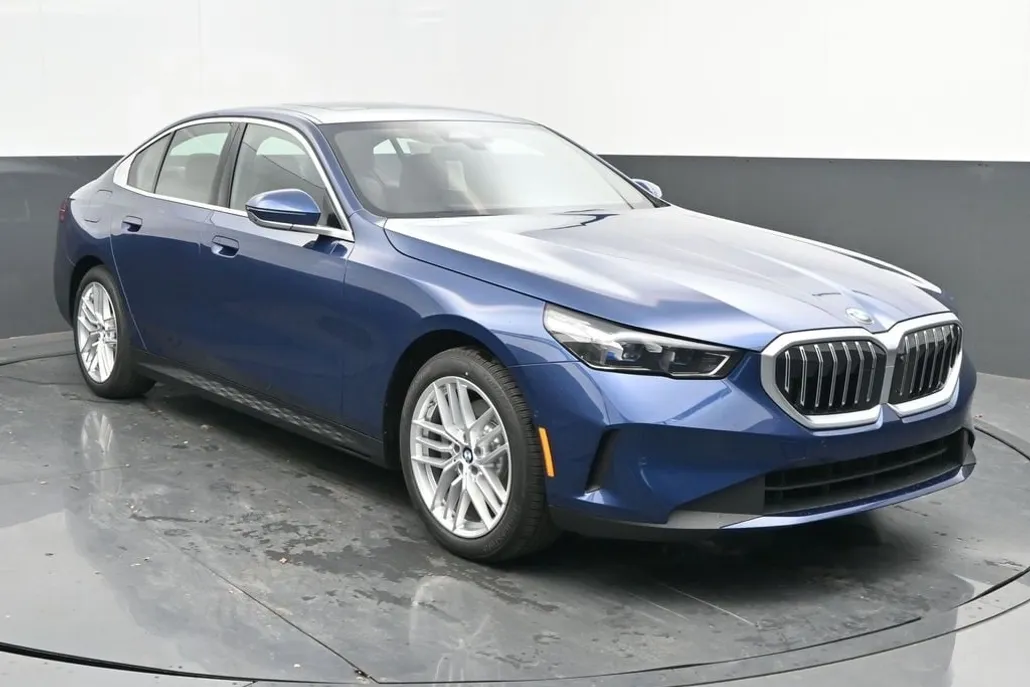 2025 Bmw 530i photo 1