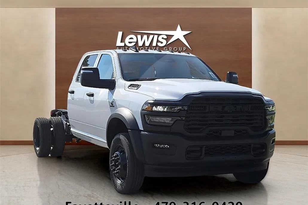 2025 Ram 4500 Tradesman photo 1