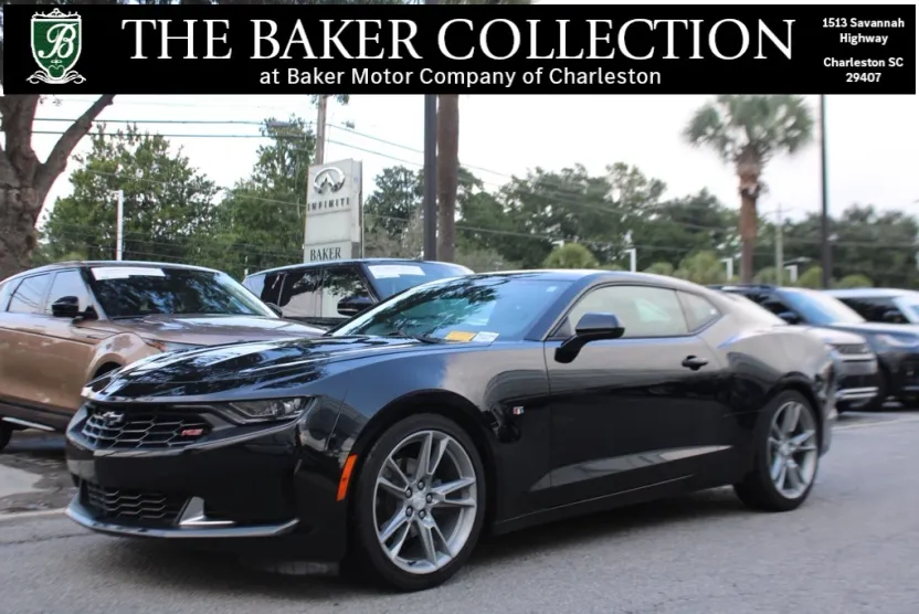 2023 Chevrolet Camaro 2LT photo 1