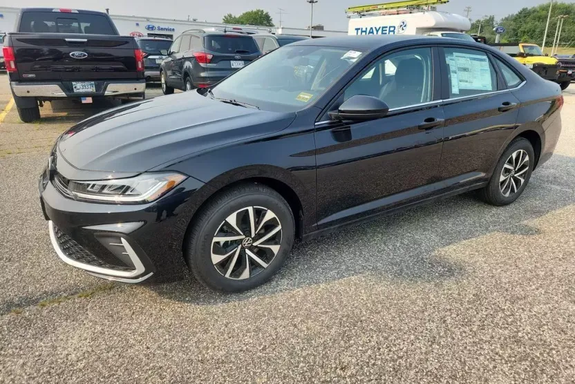 2025 Volkswagen Jetta 1.5T S photo 1