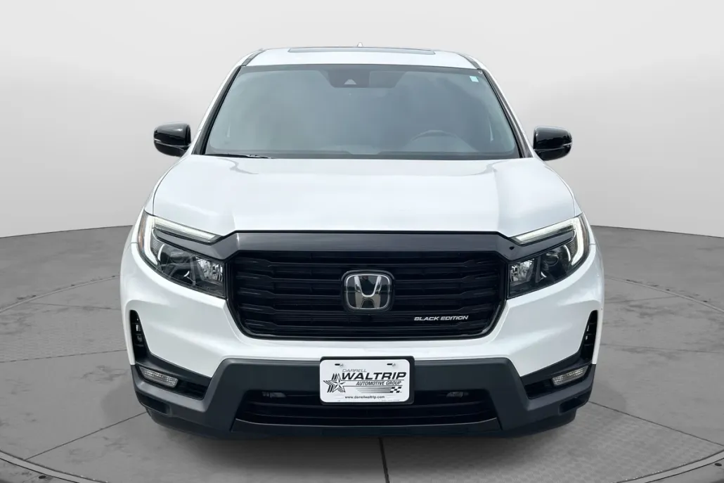 2023 Honda Ridgeline Black Edition photo 1