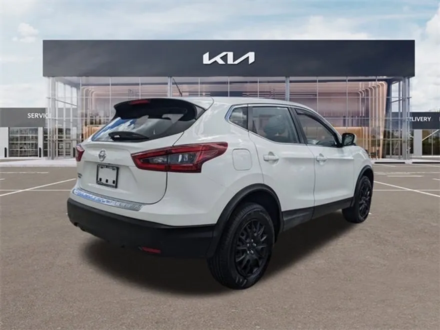 2020 Nissan Rogue Sport S photo 1