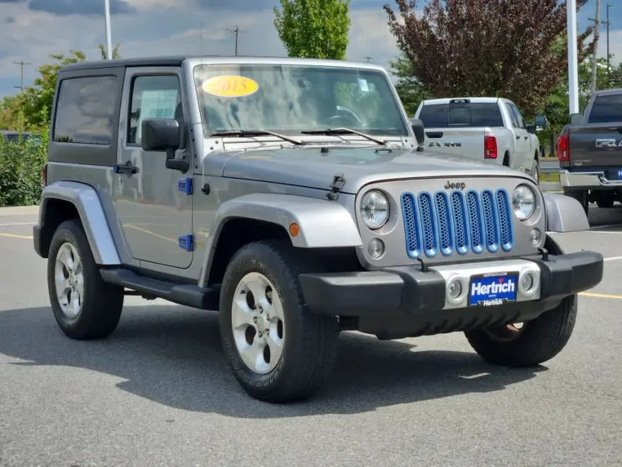2015 Jeep Wrangler Sahara photo 1