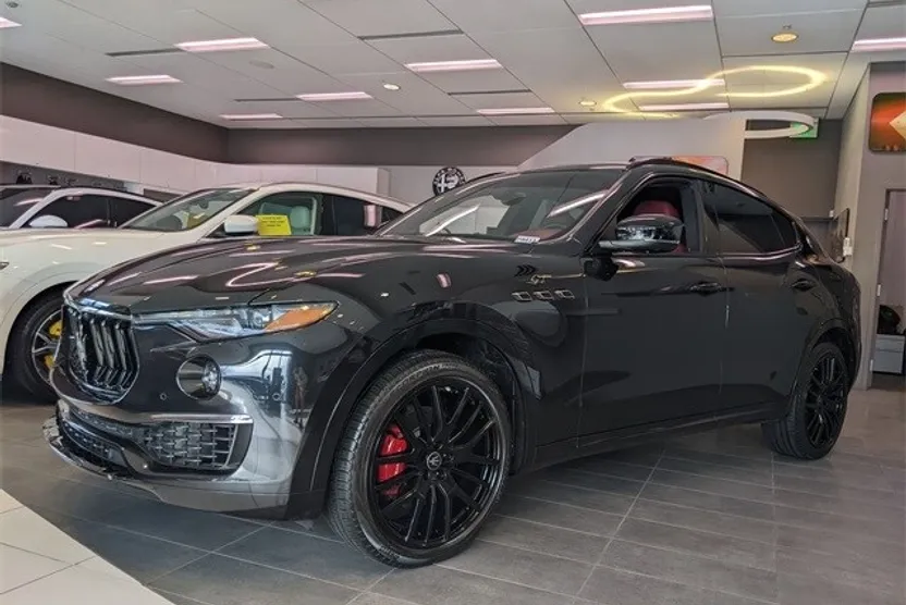 2022 Maserati Levante GT photo 1