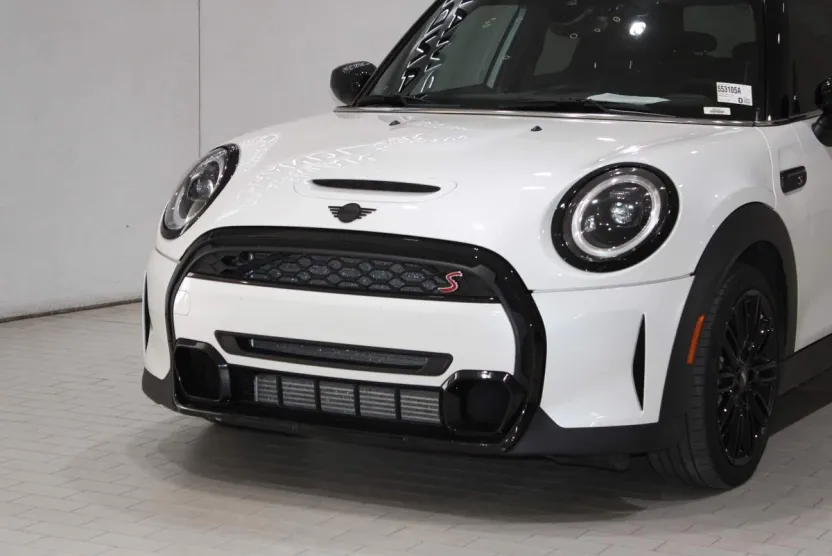 2023 Mini Cooper 4 Door Hardtop S photo 1