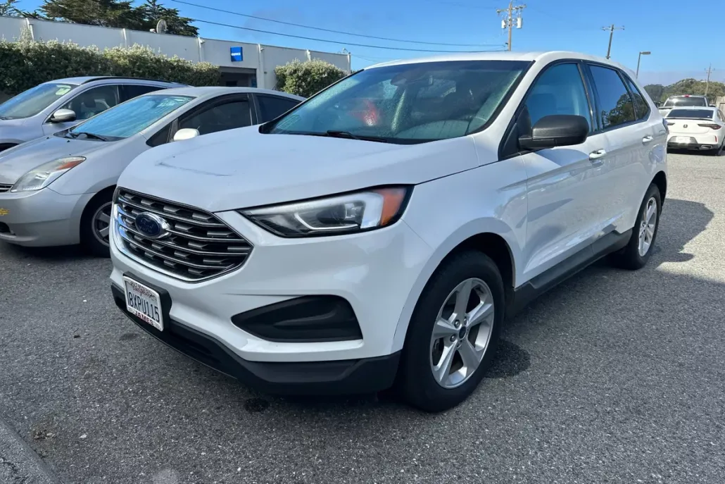 2020 Ford Edge SE photo 1