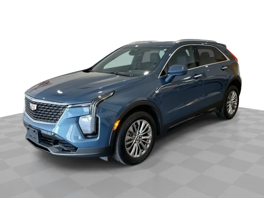 2025 Cadillac XT4 Premium Luxury photo 1
