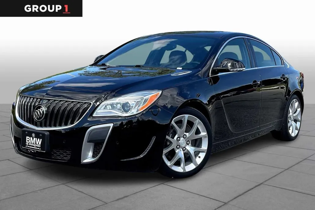 2016 Buick Regal GS photo 1