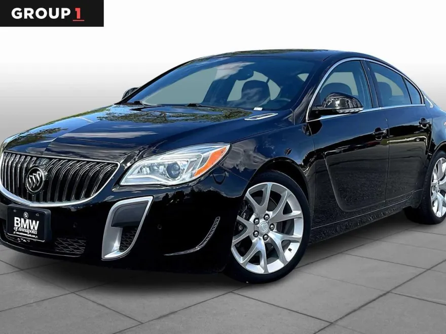 2016 Buick Regal GS photo 1