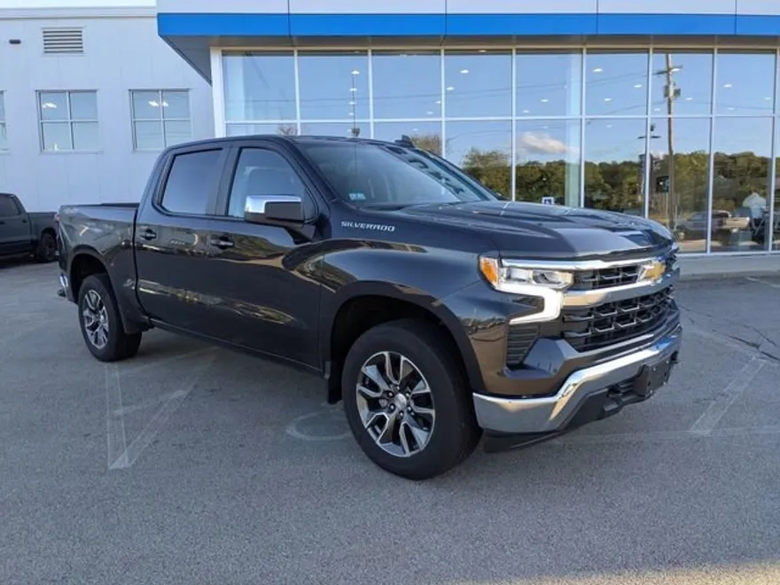 2023 Chevrolet Silverado 1500 LT photo 1