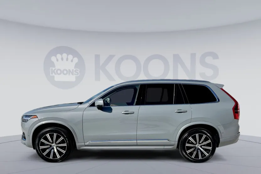 2025 Volvo XC90 Plus photo 1