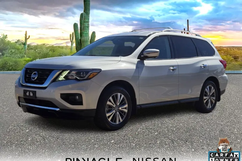 2020 Nissan Pathfinder SL photo 1