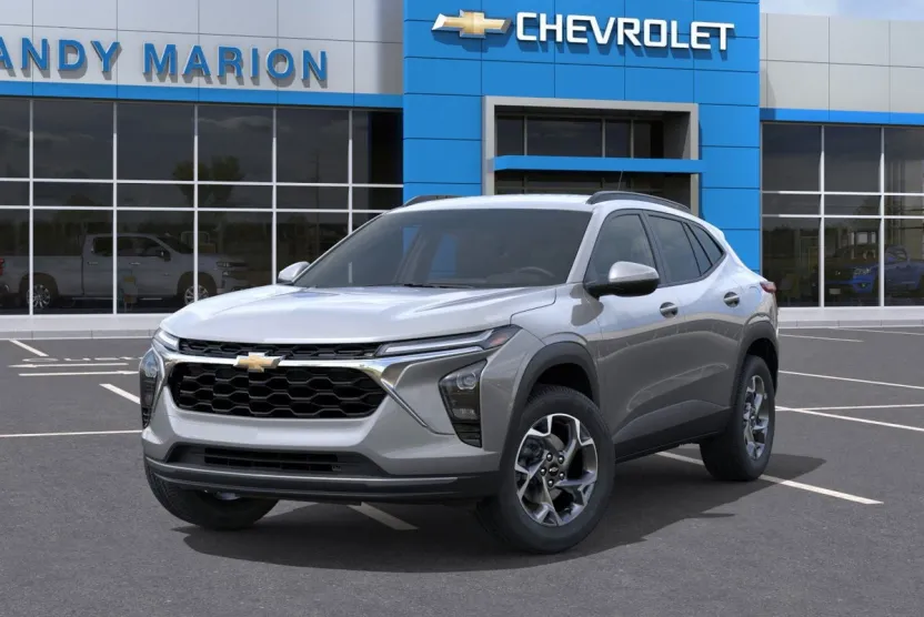 2026 Chevrolet Trax LT photo 1