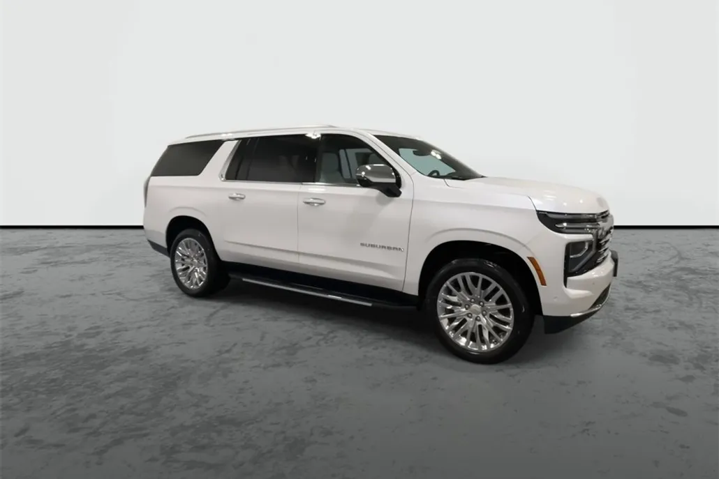 2025 Chevrolet Suburban Premier photo 1
