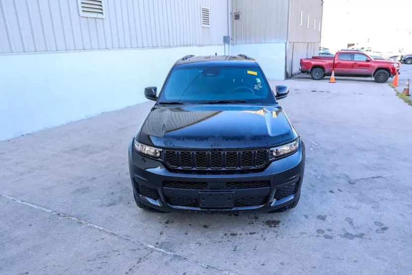 2025 Jeep Grand Cherokee Altitude X photo 1