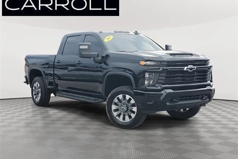 2025 Chevrolet Silverado 2500HD Custom photo 1