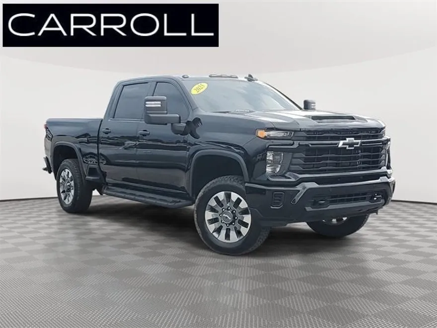 2025 Chevrolet Silverado 2500HD Custom photo 1
