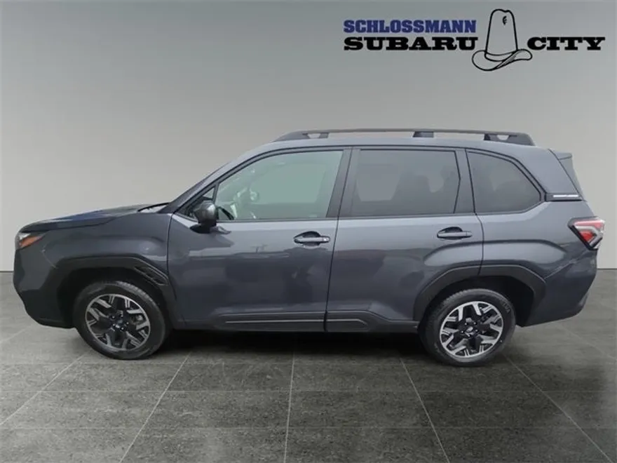 2025 Subaru Forester Premium Base photo 1