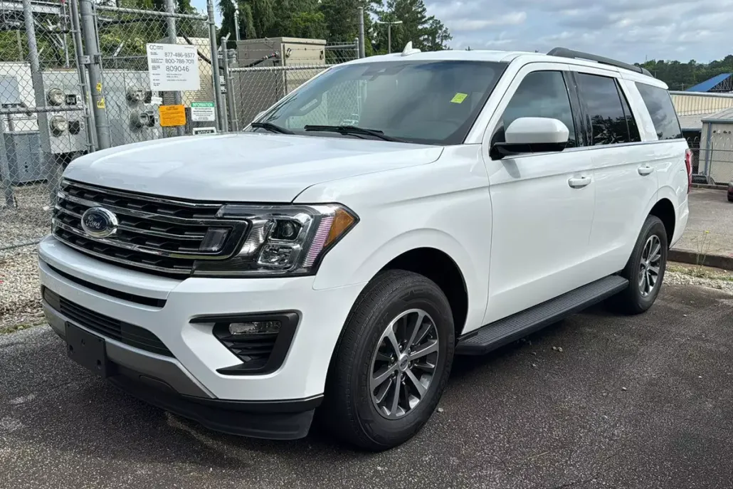 2021 Ford Expedition XLT photo 1