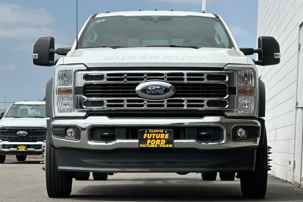 2025 Ford F-550 XL photo 1