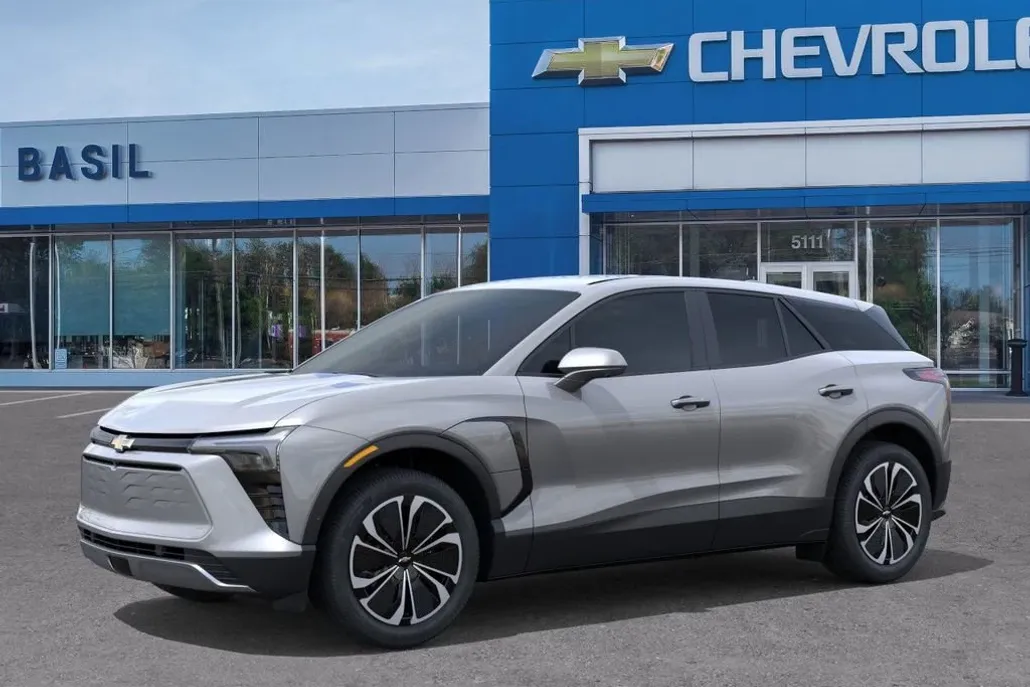 2025 Chevrolet Blazer EV photo 1