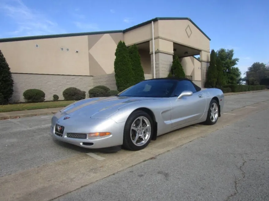 2001 Chevrolet Corvette photo 1